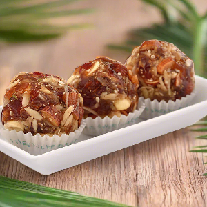 Dates Laddu